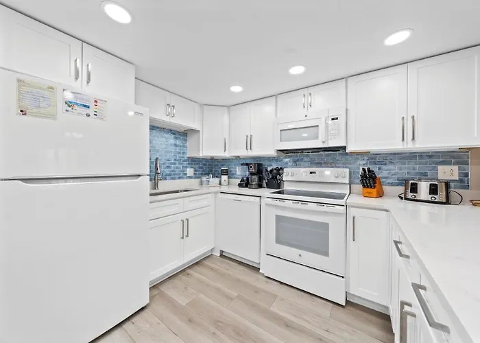 Castaways 5a By Youngs Suncoast Apartment *