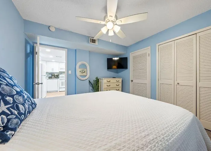 Apartment Castaways 5a By Youngs Suncoast